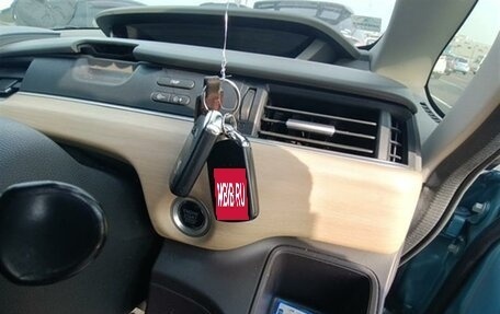 Honda Freed II, 2016 год, 1 266 000 рублей, 6 фотография