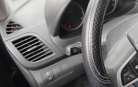Hyundai Solaris II рестайлинг, 2013 год, 750 000 рублей, 13 фотография