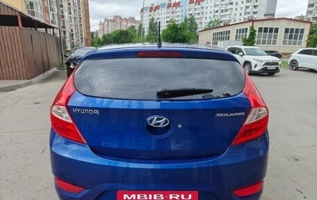 Hyundai Solaris II рестайлинг, 2013 год, 750 000 рублей, 5 фотография