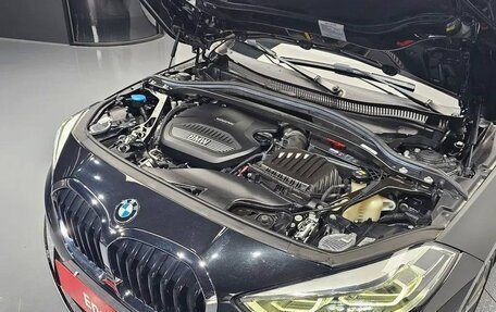 BMW 1 серия, 2022 год, 2 370 000 рублей, 13 фотография