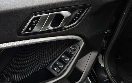 BMW 1 серия, 2022 год, 2 370 000 рублей, 15 фотография