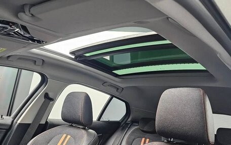 BMW 1 серия, 2022 год, 2 370 000 рублей, 29 фотография