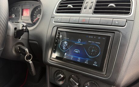Volkswagen Polo VI (EU Market), 2010 год, 565 000 рублей, 19 фотография