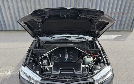 BMW X5, 2017 год, 2 999 999 рублей, 13 фотография