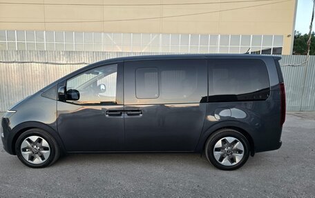 Hyundai Staria, 2024 год, 5 920 000 рублей, 7 фотография