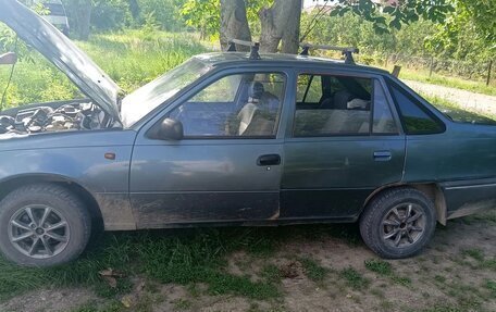 Daewoo Nexia I рестайлинг, 1998 год, 80 000 рублей, 2 фотография