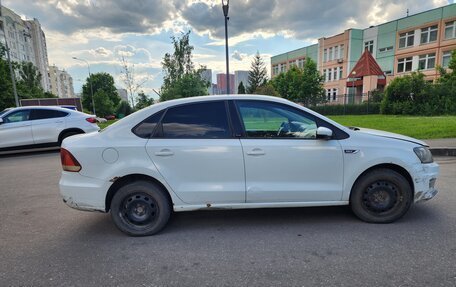 Volkswagen Polo VI (EU Market), 2016 год, 450 000 рублей, 2 фотография