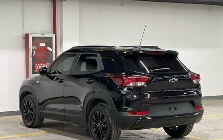 Chevrolet TrailBlazer, 2023 год, 1 760 000 рублей, 4 фотография