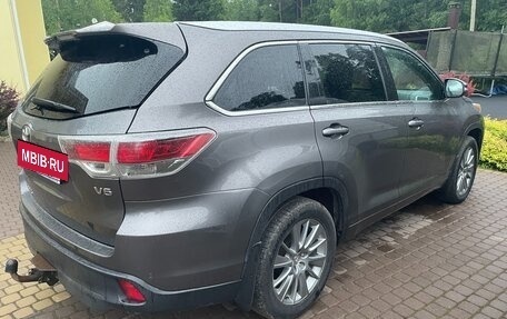 Toyota Highlander III, 2014 год, 3 100 000 рублей, 6 фотография