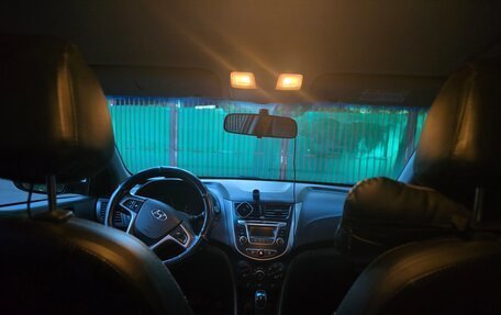 Hyundai Solaris II рестайлинг, 2014 год, 920 000 рублей, 9 фотография