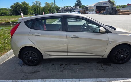 Hyundai Solaris II рестайлинг, 2011 год, 799 000 рублей, 4 фотография