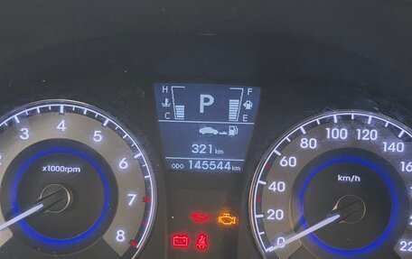 Hyundai Solaris II рестайлинг, 2011 год, 799 000 рублей, 11 фотография