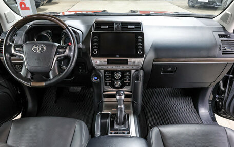 Toyota Land Cruiser Prado 150 рестайлинг 2, 2021 год, 5 849 000 рублей, 15 фотография
