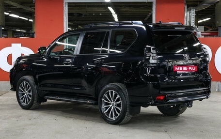 Toyota Land Cruiser Prado 150 рестайлинг 2, 2021 год, 5 849 000 рублей, 8 фотография