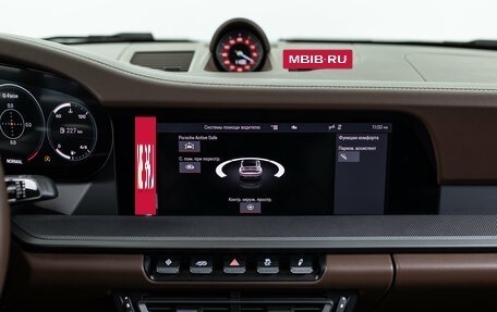 Porsche 911, 2020 год, 14 290 000 рублей, 32 фотография
