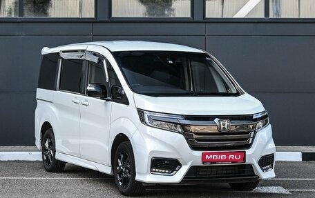 Honda Stepwgn IV, 2019 год, 2 739 000 рублей, 1 фотография