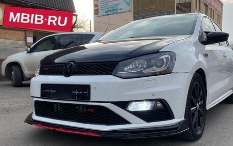 Volkswagen Polo VI (EU Market), 2018 год, 1 800 000 рублей, 1 фотография
