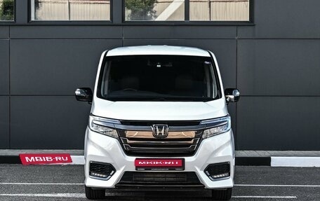 Honda Stepwgn IV, 2019 год, 2 739 000 рублей, 3 фотография