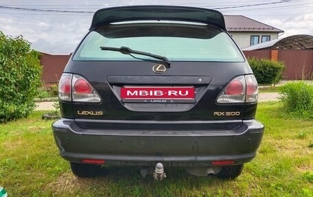 Lexus RX IV рестайлинг, 2003 год, 820 000 рублей, 4 фотография
