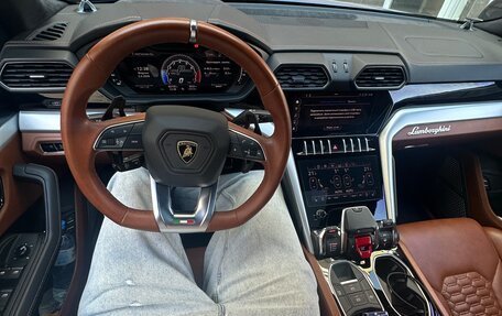 Lamborghini Urus I, 2019 год, 18 000 000 рублей, 3 фотография