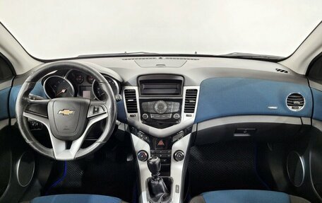 Chevrolet Cruze II, 2012 год, 780 000 рублей, 5 фотография