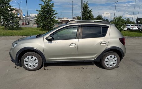 Renault Sandero II рестайлинг, 2018 год, 900 000 рублей, 3 фотография