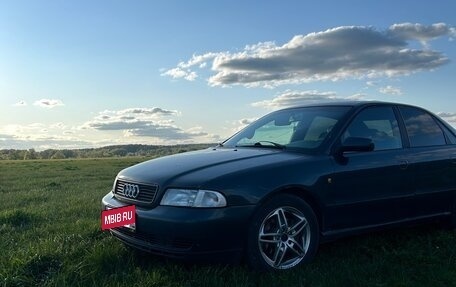 Audi A4, 1995 год, 260 000 рублей, 2 фотография