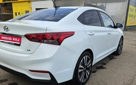 Hyundai Solaris II рестайлинг, 2017 год, 1 080 000 рублей, 5 фотография