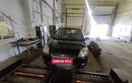 Ford Fiesta, 2006 год, 400 000 рублей, 2 фотография