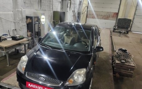 Ford Fiesta, 2006 год, 400 000 рублей, 3 фотография