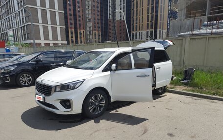 KIA Carnival III, 2019 год, 2 940 000 рублей, 11 фотография
