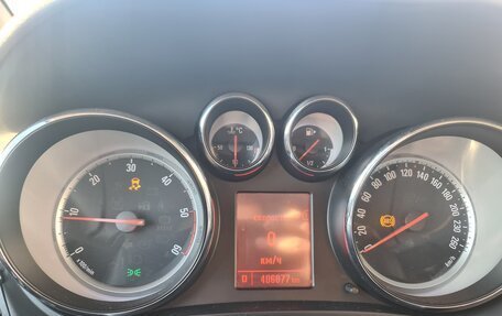Opel Zafira C рестайлинг, 2012 год, 650 000 рублей, 19 фотография