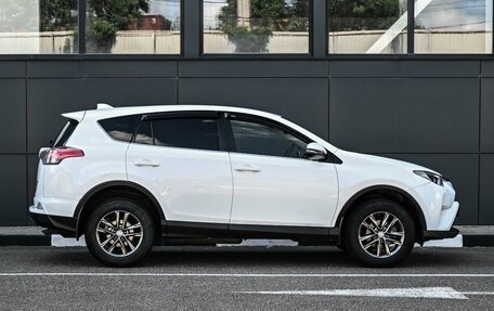 Toyota RAV4, 2016 год, 2 299 000 рублей, 5 фотография