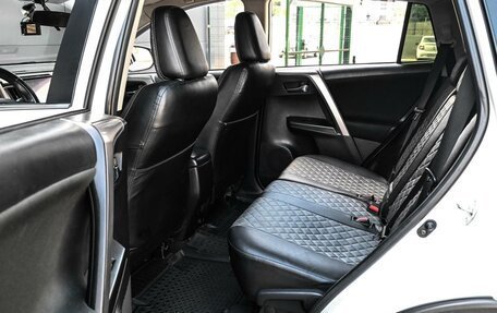Toyota RAV4, 2016 год, 2 299 000 рублей, 14 фотография