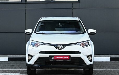 Toyota RAV4, 2016 год, 2 299 000 рублей, 3 фотография