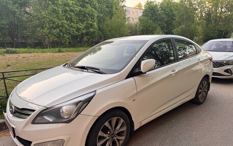 Hyundai Solaris II рестайлинг, 2014 год, 700 000 рублей, 2 фотография
