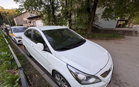 Hyundai Solaris II рестайлинг, 2014 год, 700 000 рублей, 3 фотография
