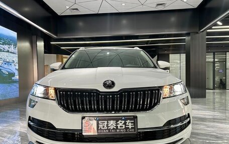 Skoda Karoq I, 2022 год, 1 920 000 рублей, 2 фотография