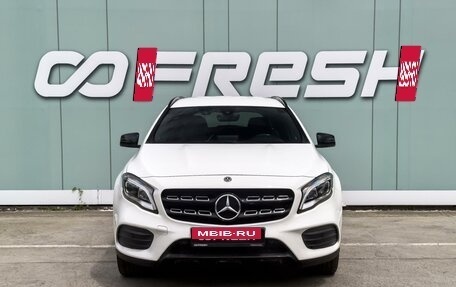 Mercedes-Benz GLA, 2019 год, 1 999 000 рублей, 3 фотография