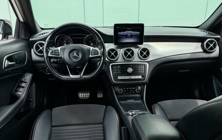 Mercedes-Benz GLA, 2019 год, 1 999 000 рублей, 6 фотография