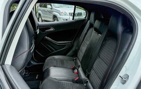 Mercedes-Benz GLA, 2019 год, 1 999 000 рублей, 9 фотография