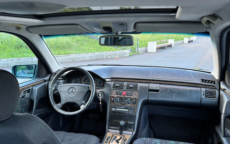 Mercedes-Benz E-Класс, 1998 год, 430 000 рублей, 8 фотография