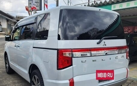 Mitsubishi Delica D:5 I, 2023 год, 2 560 000 рублей, 4 фотография
