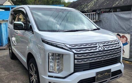 Mitsubishi Delica D:5 I, 2023 год, 2 560 000 рублей, 3 фотография