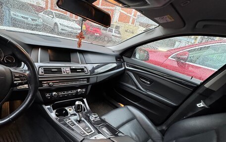 BMW 5 серия, 2014 год, 2 600 000 рублей, 14 фотография
