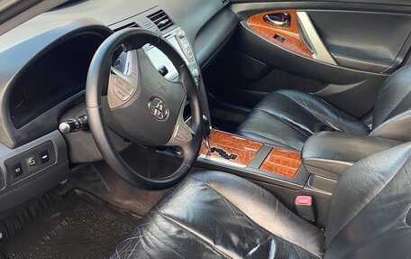 Toyota Camry, 2006 год, 650 000 рублей, 5 фотография