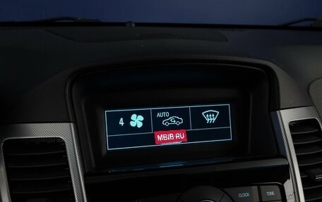 Chevrolet Cruze II, 2011 год, 779 050 рублей, 17 фотография
