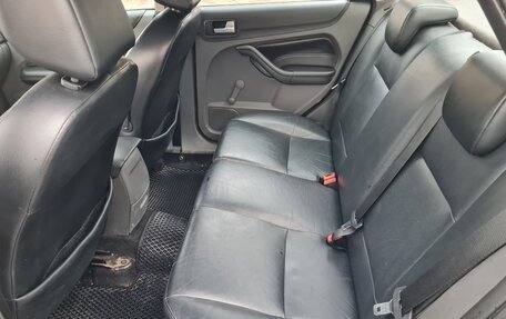 Ford Focus II рестайлинг, 2006 год, 490 000 рублей, 21 фотография