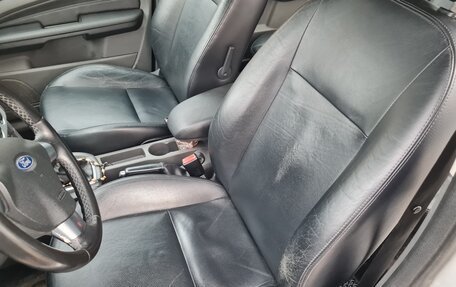 Ford Focus II рестайлинг, 2006 год, 490 000 рублей, 23 фотография
