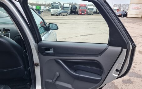 Ford Focus II рестайлинг, 2006 год, 490 000 рублей, 27 фотография